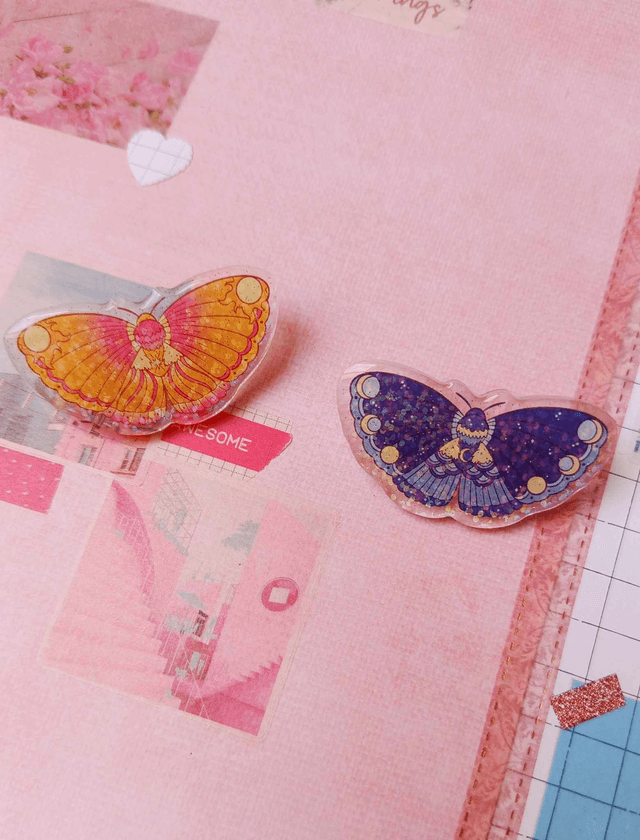 Pin&#039;s Papillons Soleil &amp; Lune